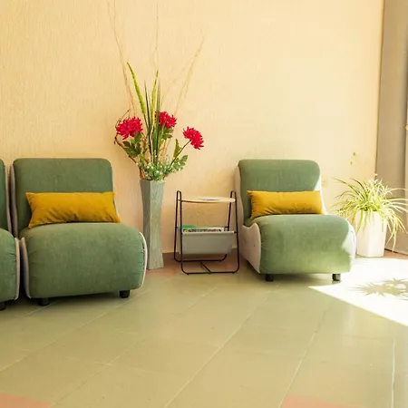 Lägenhetshotell Family Perla 2*