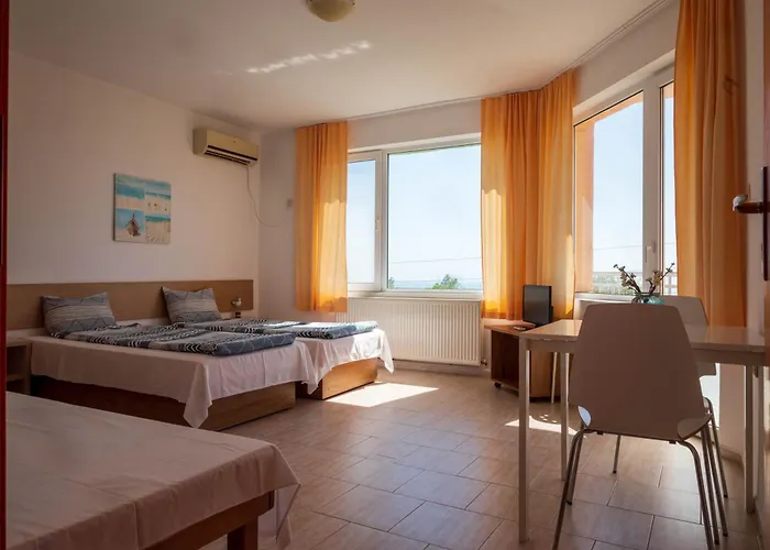 Apart-hotel Family Perla Golden Sands