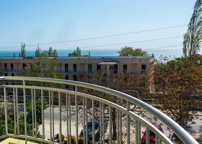 Family Perla Apart-hotel Golden Sands