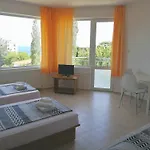 Family Perla Aparthotel