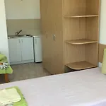 Family Perla Aparthotel 2*