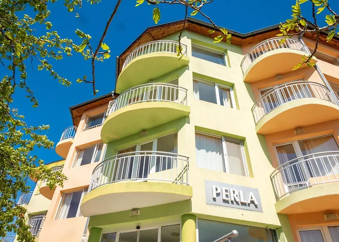 Family Perla Golden Sands